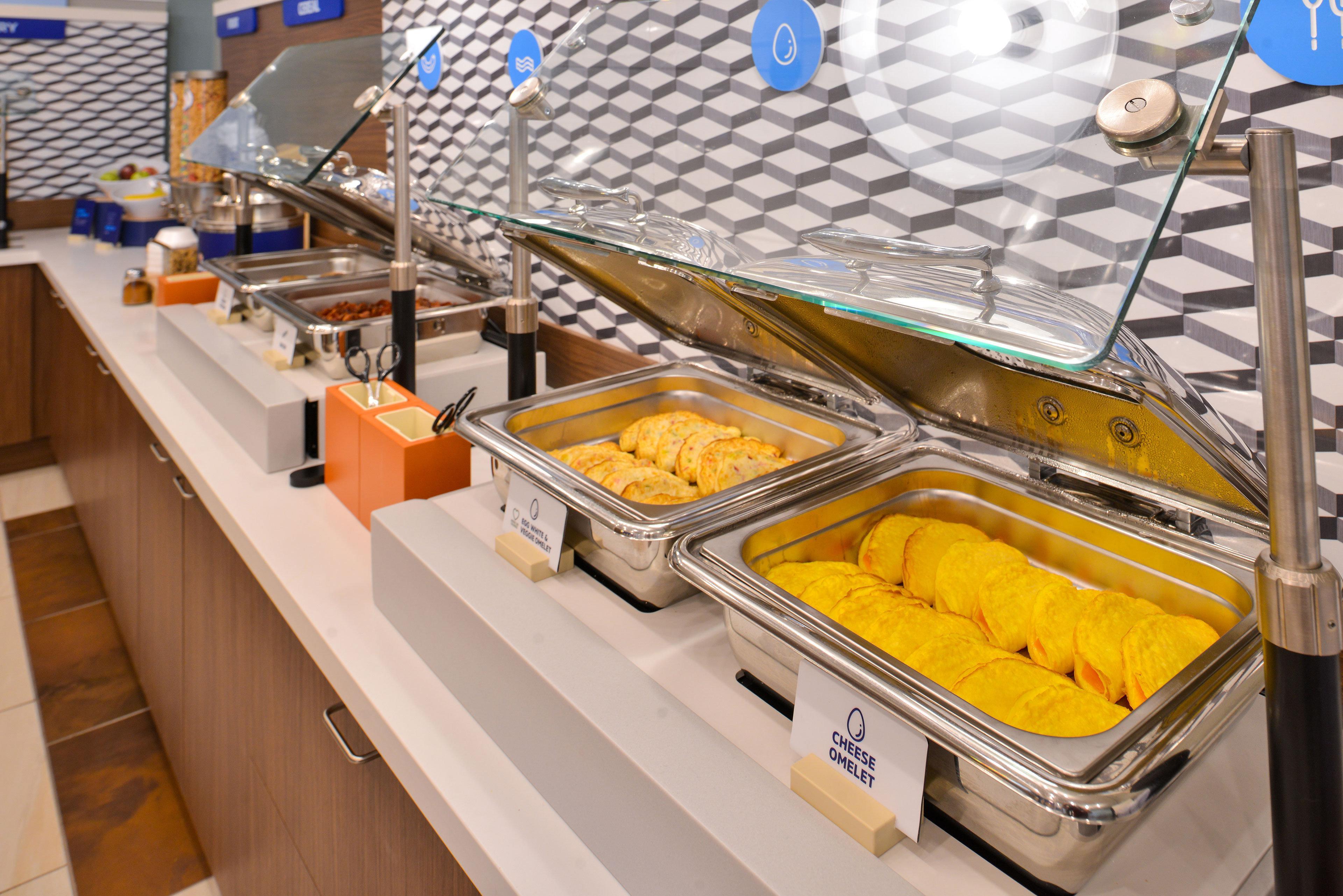 Holiday Inn Express & Suites Utica By Ihg Exteriör bild